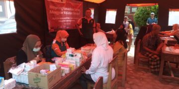 Sambut Ramadhan Sehat dan Peringati HTBS 2023, ILS Lampung Selatan Kolaborasi dengan IDI, PDUI, PPTI dan KOPI TB Kab. Lampung Selatan lakukan Penyuluhan (Edukasi TB), Pengobatan Gratis dan Pembagian sembako